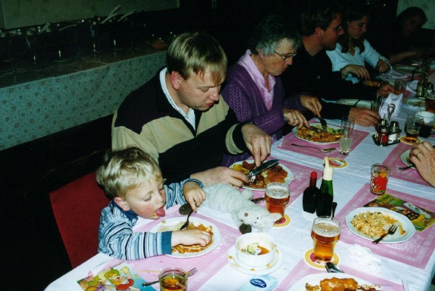 2002 04 13 02 09 chinees matthijs gert
